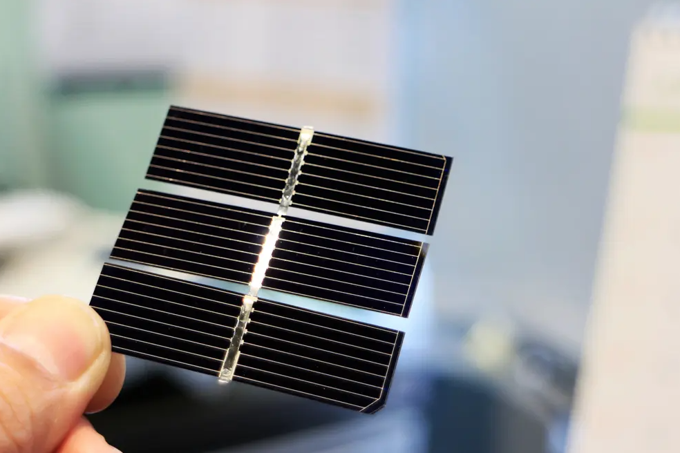 Kesterite solar cells